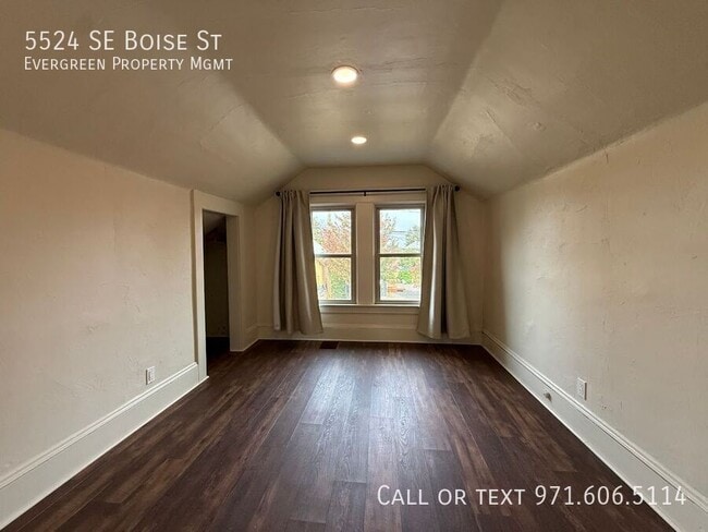Building Photo - 5524 SE Boise St