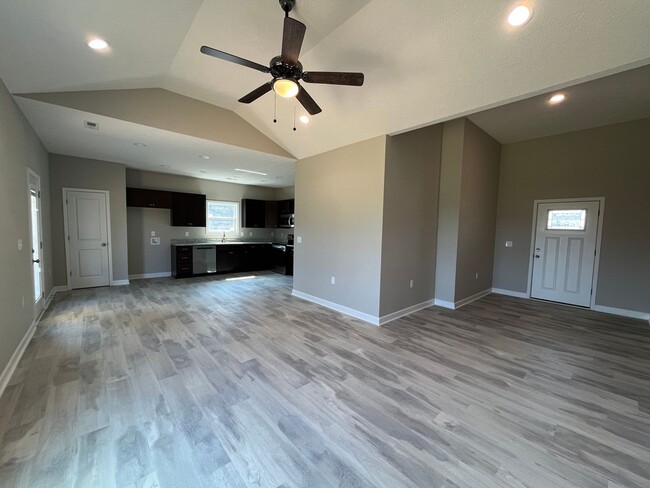 Building Photo - New Construction three bedroom in Plum Spr...