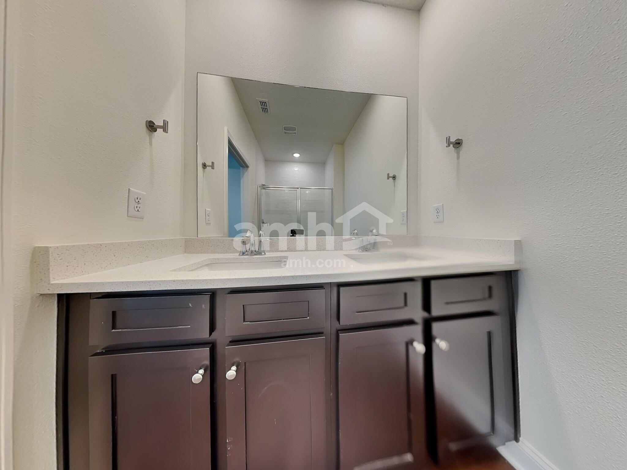 Building Photo - 146 Elcano Ln