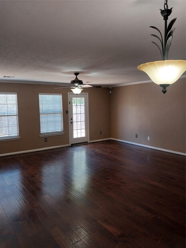 Building Photo - 7914 Tilbury Woods Ln