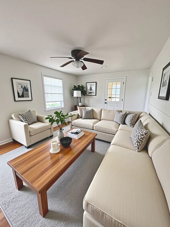 Primary Photo - For Rent! 3 Bedroom 1 Bath House