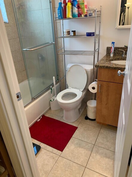 Building Photo - 157 Auburn St