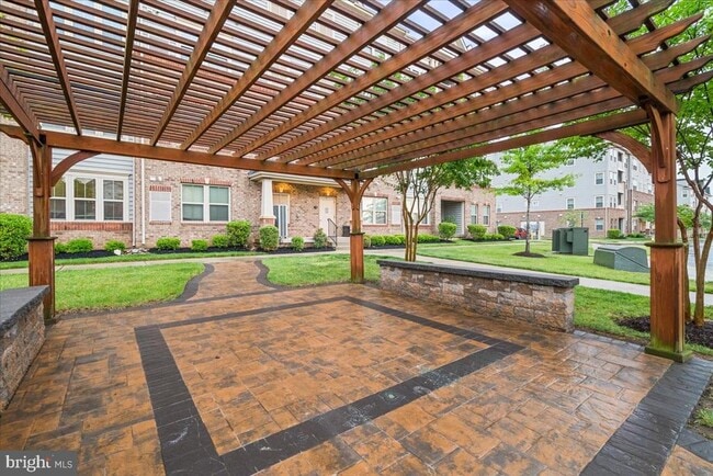 Building Photo - 6501 Walcott Ln