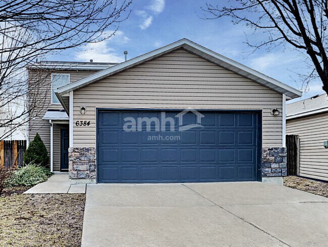 Primary Photo - 6384 S White Cliff Ave