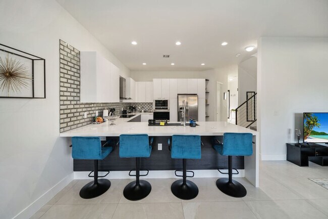 Building Photo - 3246 SW 44th St