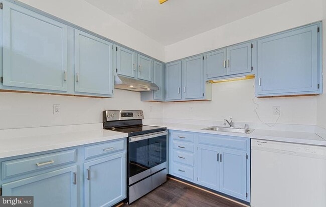 Building Photo - 21 Holland Hill Ct