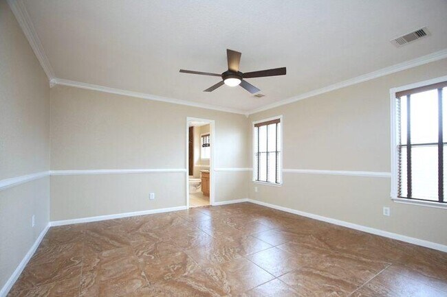 Building Photo - 22206 Orchard Dale Dr