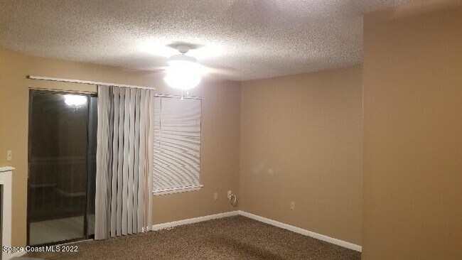 Building Photo - 3555 Sable Palm Ln