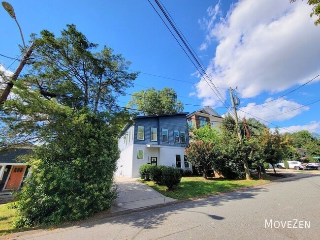 Building Photo - 1121 N Alexander St