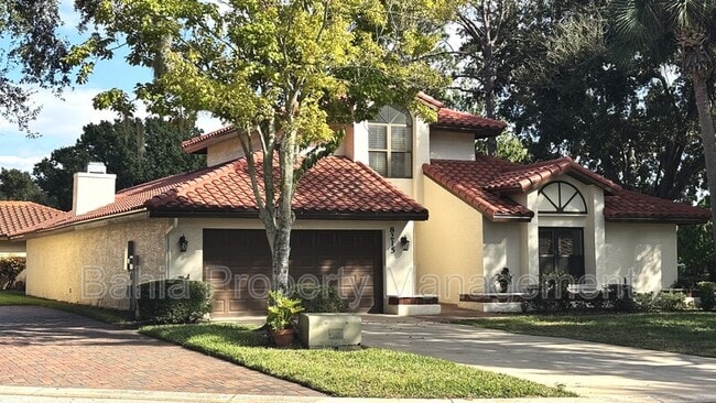 Building Photo - 8215 Saragoza Ct