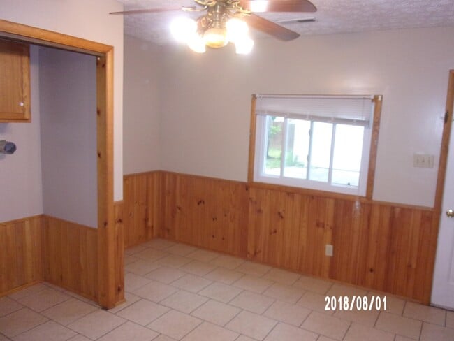 Building Photo - 1413 ANDERSON