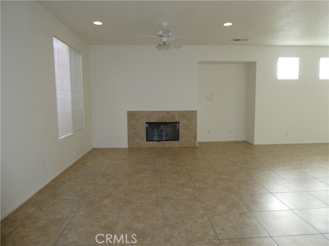 Building Photo - 65439 Via Del Sol