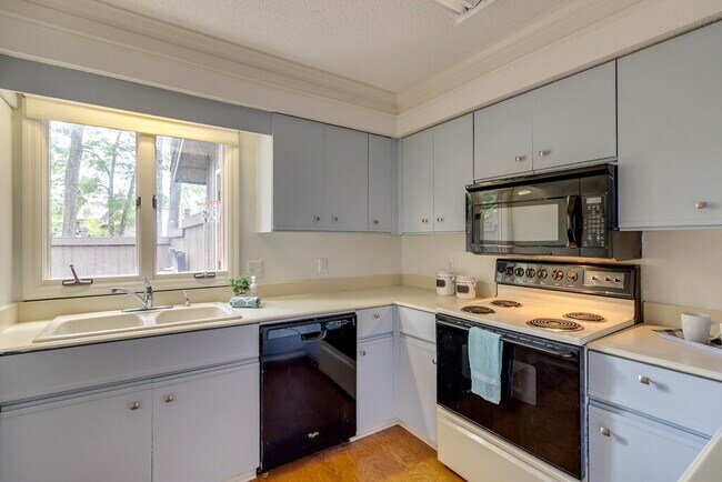 Building Photo - 66 Brown Pelican Dr