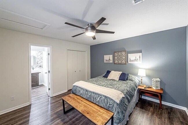 Building Photo - 14427 Briarhills Pkwy