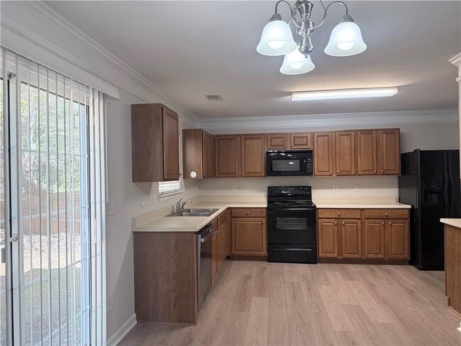 Building Photo - 3080 Centerglen Ln