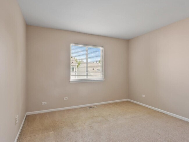 Building Photo - 2607 Flagstone Cir