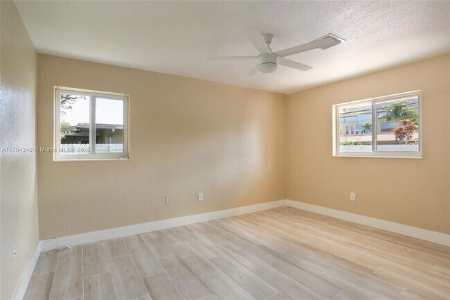 Building Photo - 8870 SW 87th St