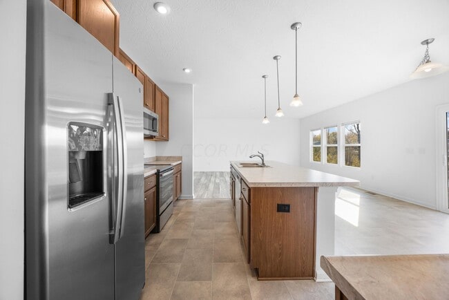 Building Photo - 6295 Honey Farm Way