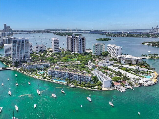 Building Photo - 11 Island Ave