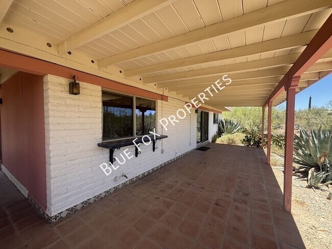 Building Photo - 6521 N Calle Padre Felipe