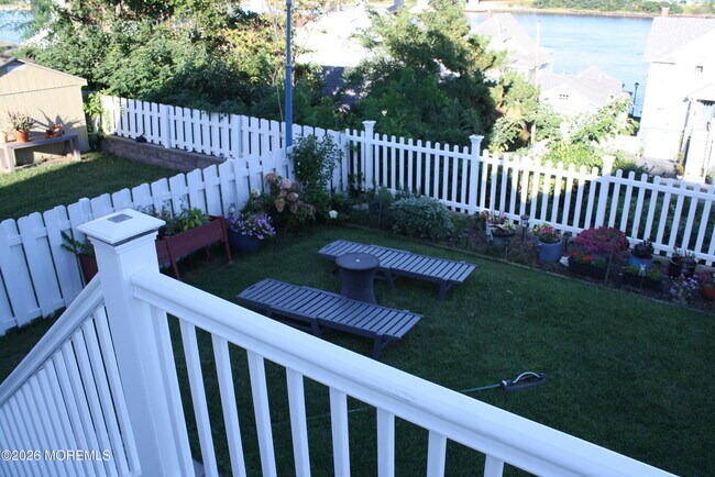 Building Photo - 42 Oceanview Ave