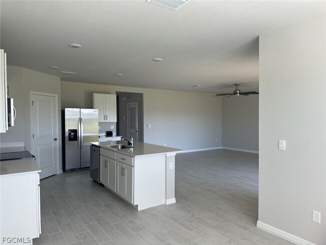 Building Photo - 522 NW 7th St