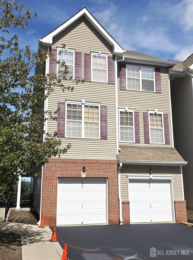 Building Photo - 142 Conover Terrace