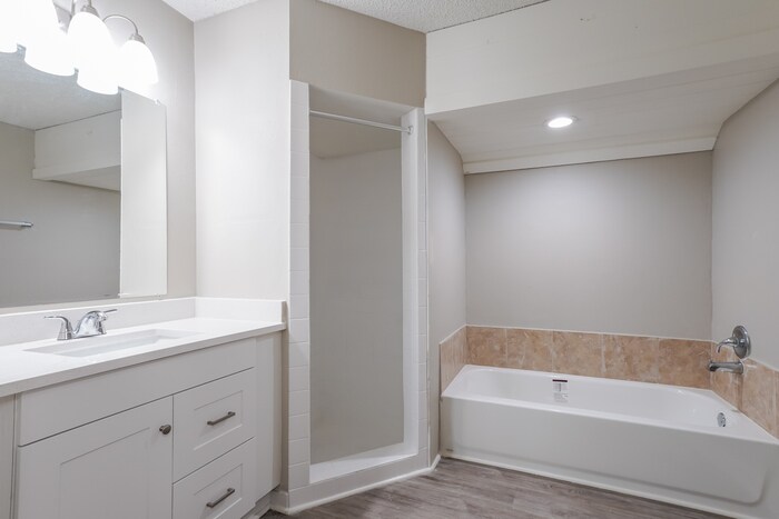 Building Photo - 4 Orange Blossom Dr