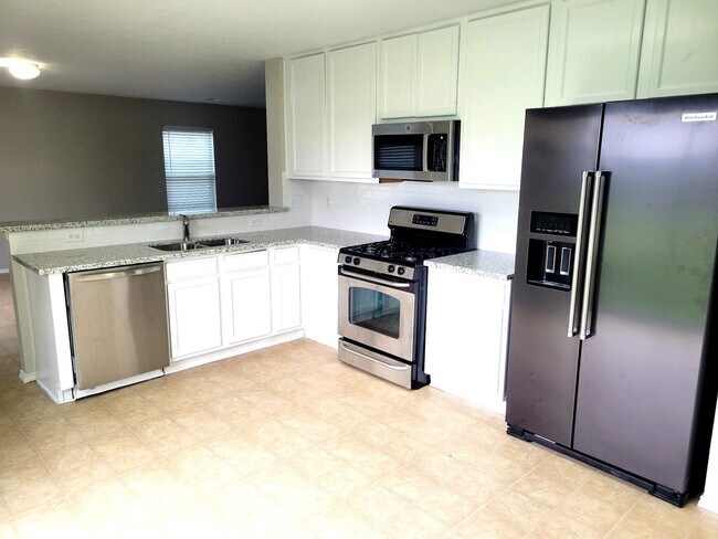 Building Photo - 7642 Appleberry Dr