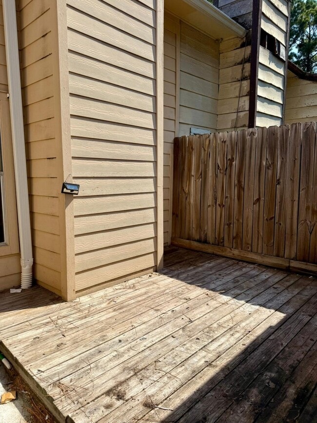 Building Photo - 12282 Wild Pine Dr