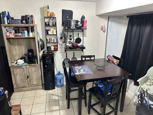 Building Photo - 7408 Quail Ct