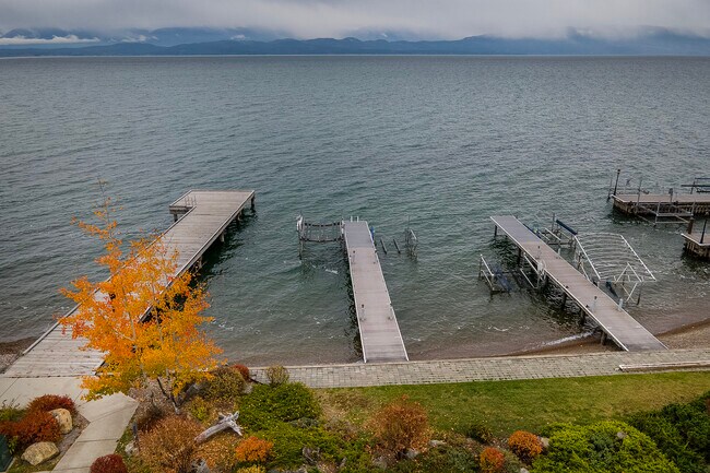 Building Photo - 150 Adams St