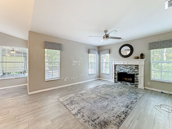Building Photo - Discover your peaceful retreat in Wekiwa W...