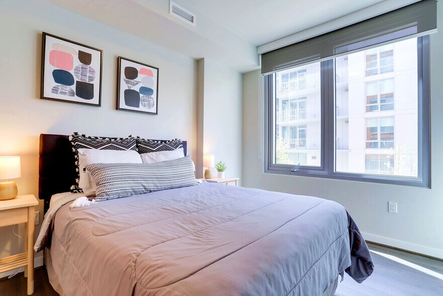 Building Photo - 1122 N Hudson St