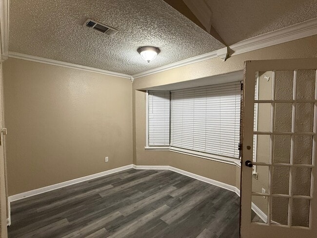 Building Photo - 12539 F Bar Dr