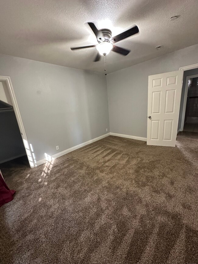 Building Photo - 2703 Gates Ave