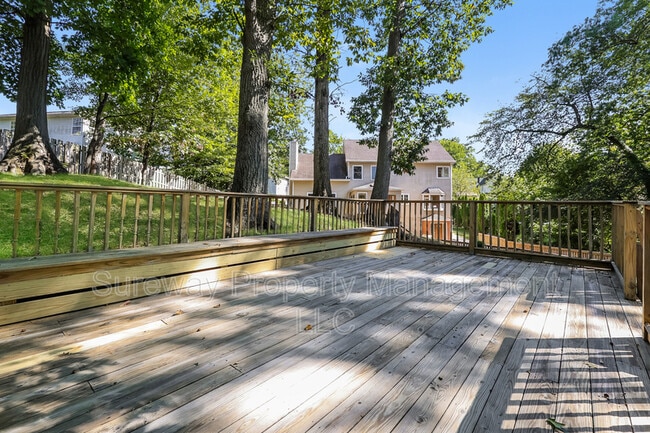 Building Photo - 2 Lucha Ct