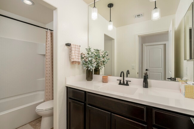 Building Photo - 9336 W Georgia Ave