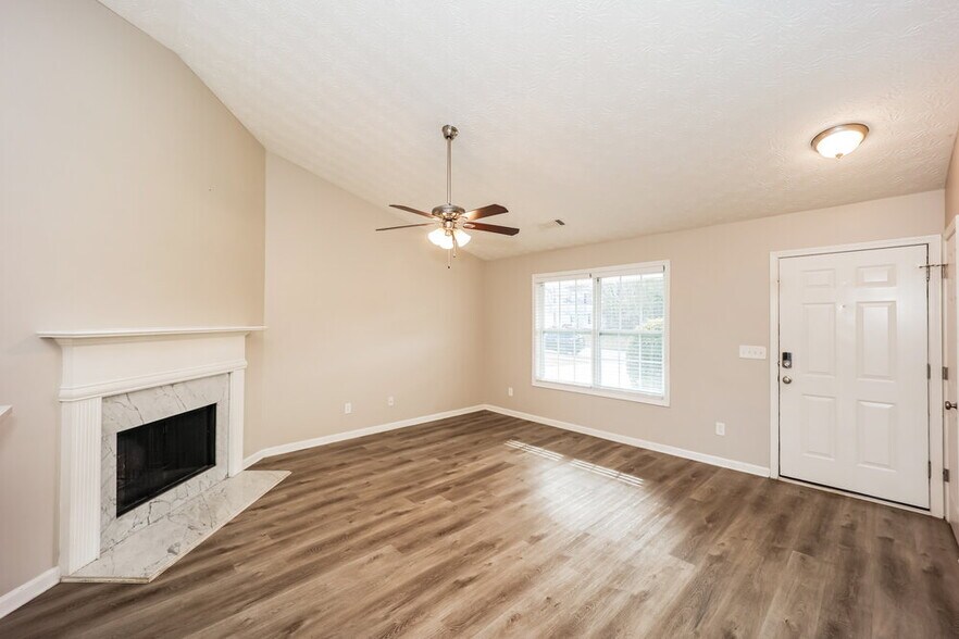 Building Photo - 45 Weldon Pl