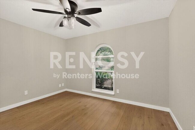 Building Photo - Refreshed Plano Gem  ****Rent Concession - 2nd Month Free****