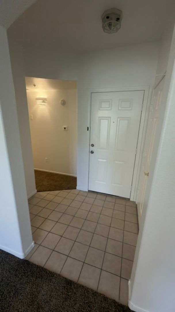 Building Photo - 7115 S Durango Dr