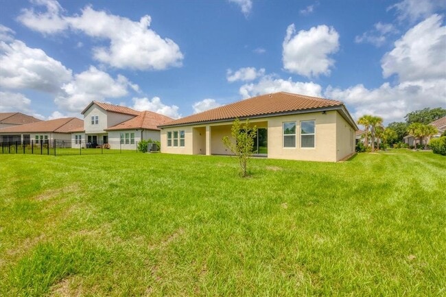 Building Photo - 7228 Great Egret Blvd