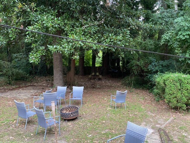 Building Photo - 3BR/2BA For Rent