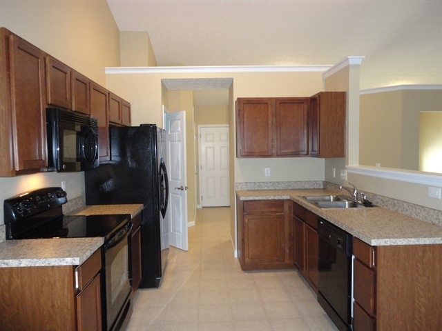 Building Photo - 596 Jodee Dr
