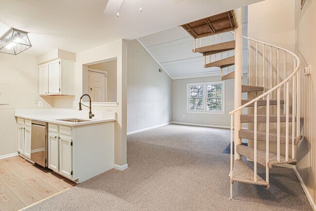 Building Photo - Germantown, MD