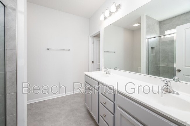 Building Photo - 741 Tattlesbury Dr