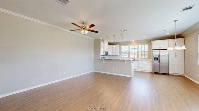 Building Photo - 2027 Harvey Mitchell Pkwy S