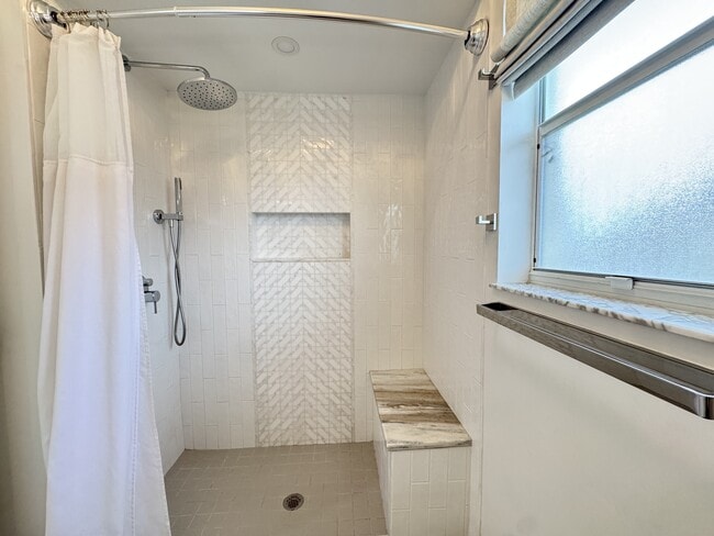 Building Photo - 8442 Eldridge Rd