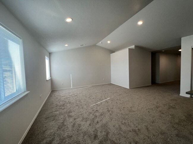 Building Photo - Newer Construction 3 Bed Home! Easy Access to Highway 17!