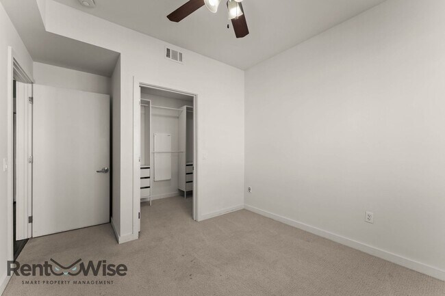 Building Photo - 50 Jerrold Ave